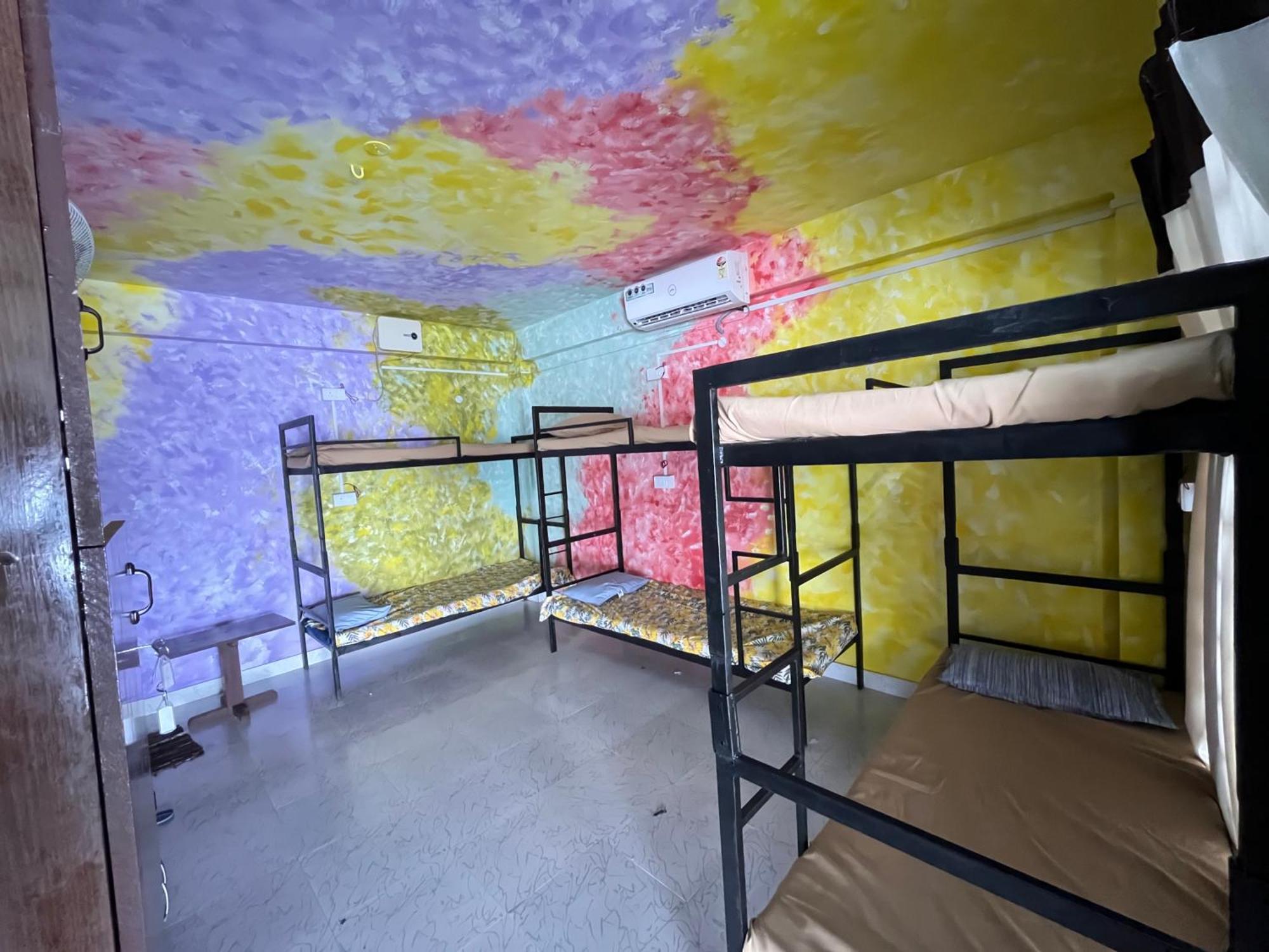 Santa Maria Hostel Munroe Island Mundrothuruth Bagian luar foto