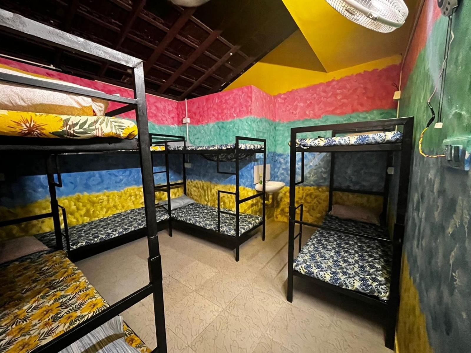 Santa Maria Hostel Munroe Island Mundrothuruth Bagian luar foto