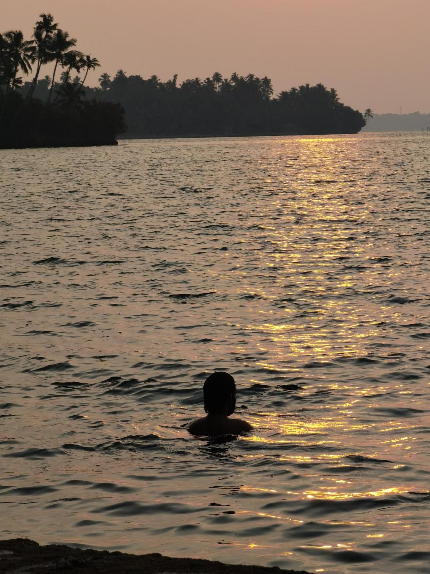 Santa Maria Hostel Munroe Island Mundrothuruth Bagian luar foto