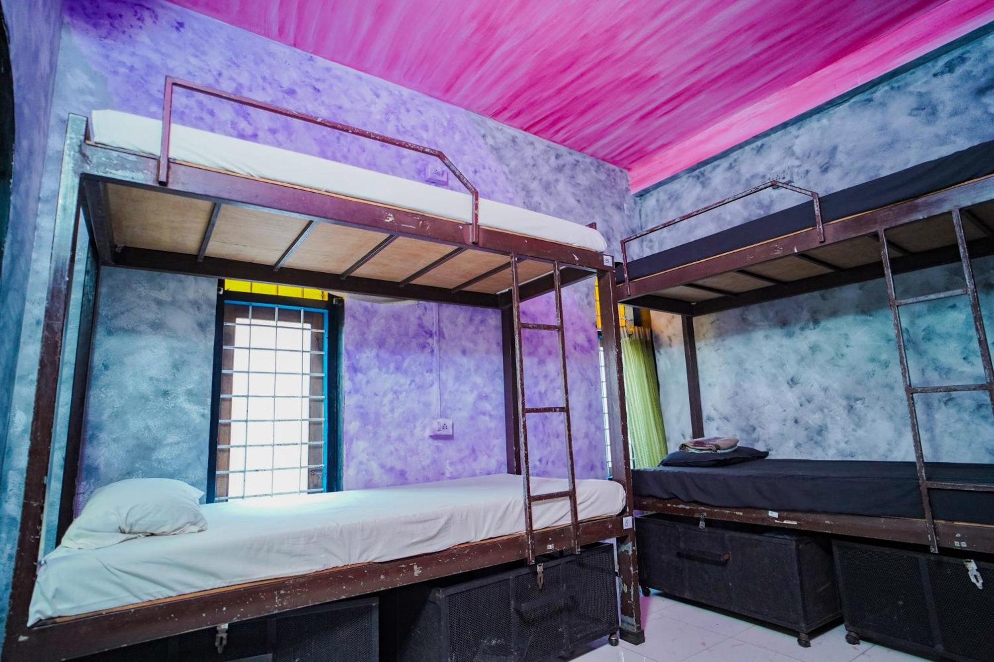 Santa Maria Hostel Munroe Island Mundrothuruth Bagian luar foto